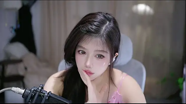 Cecily Chat XXX in diretta