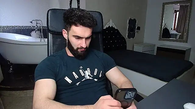 MicahLane 现场XXX聊天