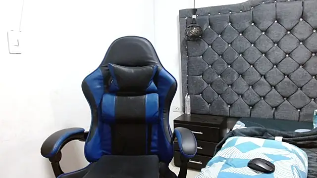 luka_big18 Pertunjukan Webcam