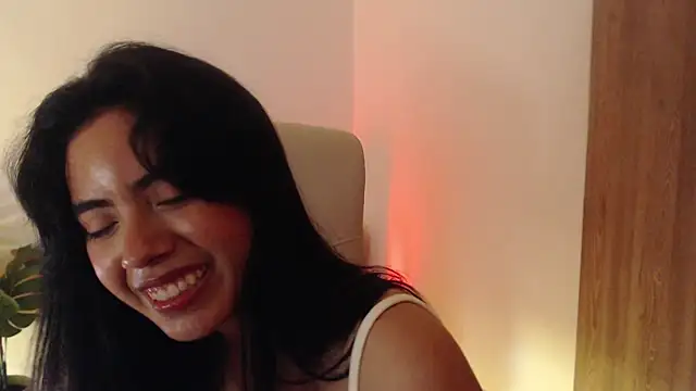 Онлайн чат XXX Mia_lali