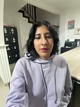 Violet_rousse7 Adlı Modelin Canlı XXX Sohbeti