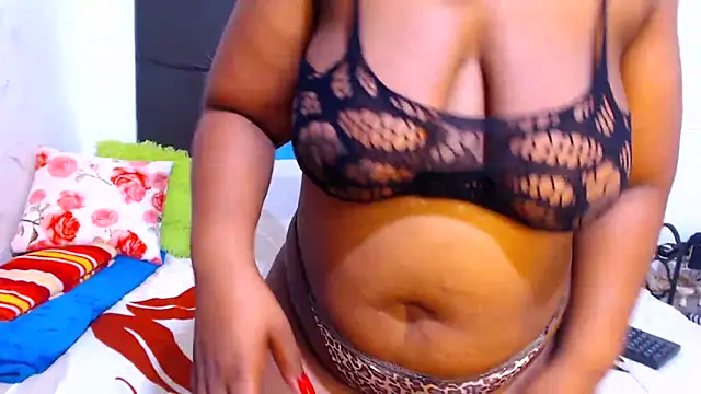 แชท XXX สดของ BigbootyNickyx