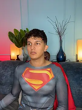 Pokazy przed kamerką – Leo_Savage_