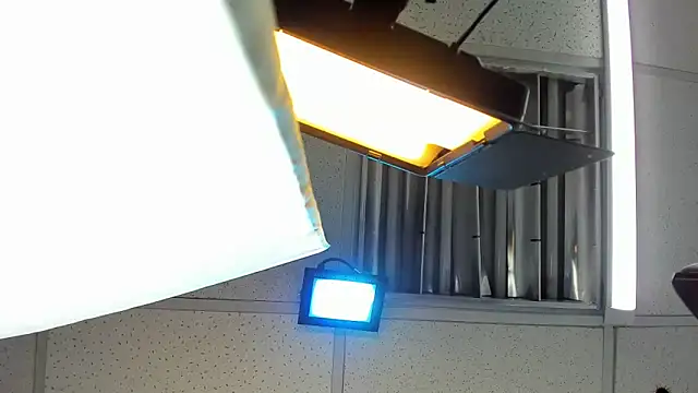 Chat XXX en directo de Aisha_hotts777