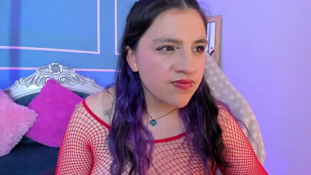 TaraTaylorr's Live XXX Chat