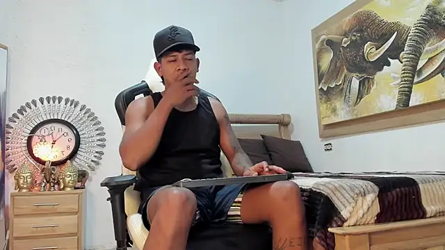 mr_stiven_'s Live XXX Chat