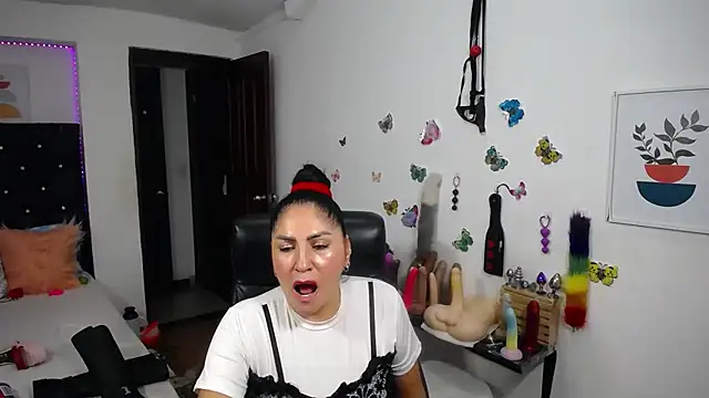 mature_bigboobs10's Live XXX Chat