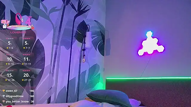 RubyValen Chat XXX in diretta