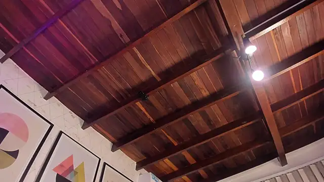 Chat +18 de MiaKay1 ao vivo