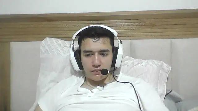 แชท XXX สดของ Estebitan_vm