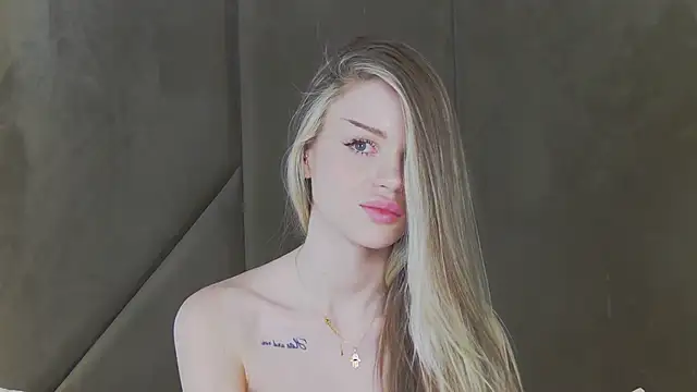 MarilynNova Live XXX-Chat