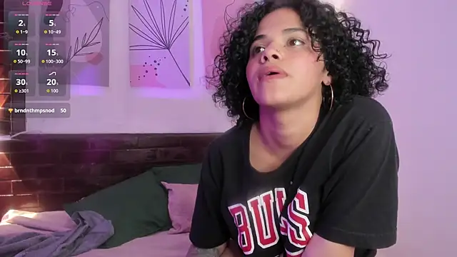 Chat +18 de ATENA_JB ao vivo