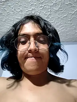 Pertunjukan Kamera Web Noire_boy