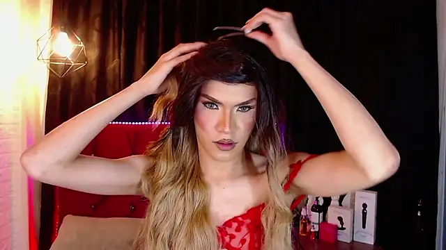 Pokazy przed kamerką – agatha_rodriguez