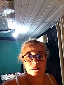 Chat +18 de momismilf544 ao vivo