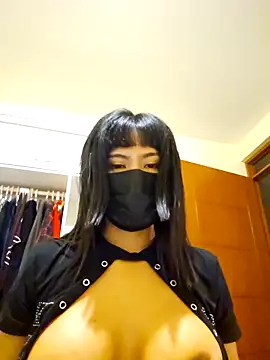 Chat +18 de Latin_summer ao vivo