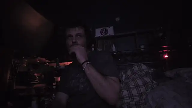 charactrzero: απευθείας συνομιλία ΧΧΧ