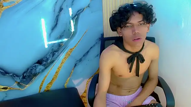 Онлайн чат XXX DaviidBuckx_