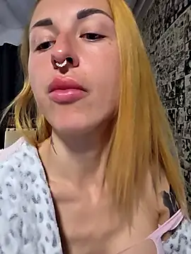 Chat XXX Live kylie_blck