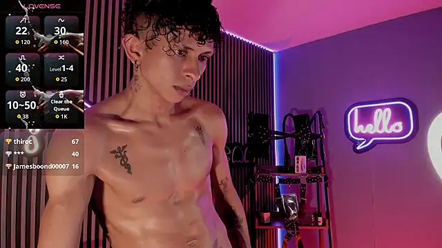 Maximoking26's Live XXX Chat