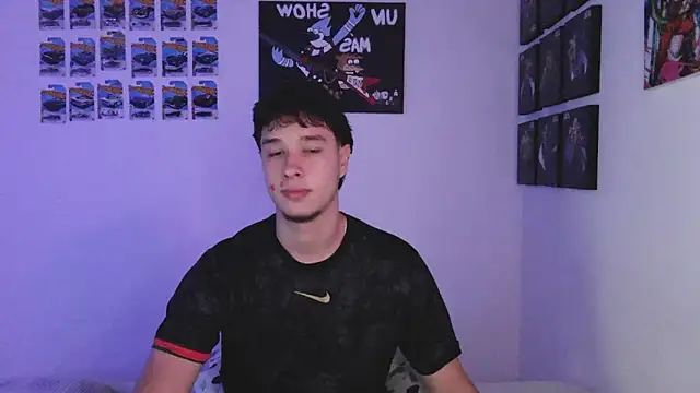 jack_walker190 Show Webcam