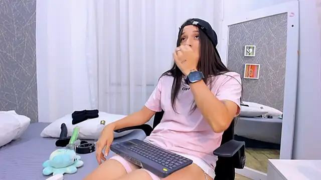 ViictoriiaSaenz Live XXX Chat