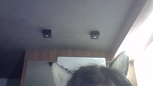 SkinnyKittenのライブXXXチャット