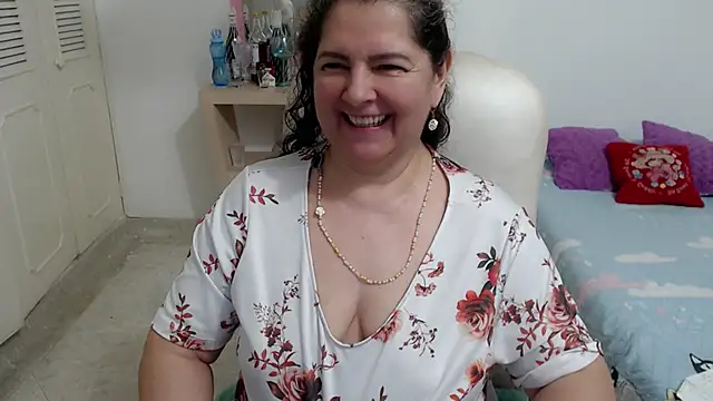 Chat XXX en directo de leonela_69