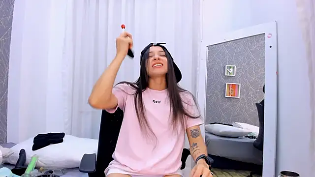 دردشة ViictoriiaSaenz الجنسية المباشرة