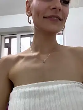 Chat XXX en directo de SelenaDaze