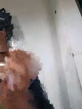 Artinah22's Live XXX Chat