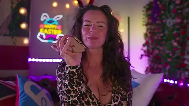 AmicaBentleyのウェブカメラショー