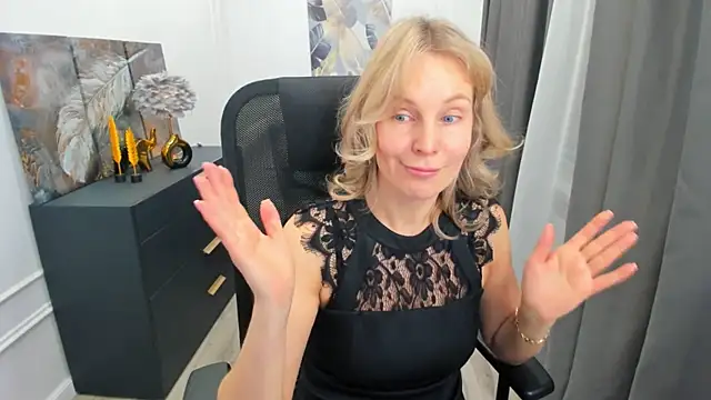 Sinty_Devis Chat XXX in diretta