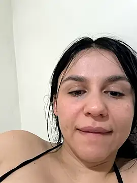 Daniela-rosee élő XXX-chatje