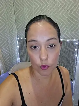 HairyAmara's Live XXX Chat