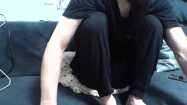 Show modela KaelNox na web-kameri