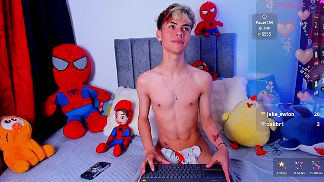 Callum_777 网络视讯表演