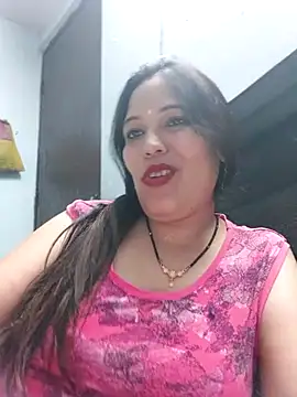 Chat +18 de Poojabhabi101 ao vivo
