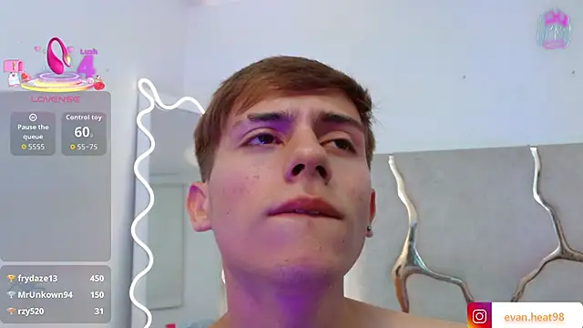 Czat XXX na żywo – EVAN_TAY