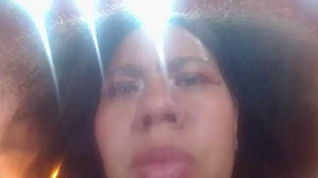 Онлайн чат XXX KeniaLovex