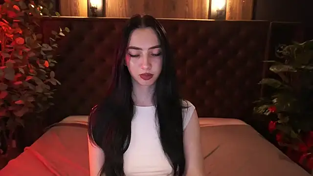 WildKittenX_のライブXXXチャット