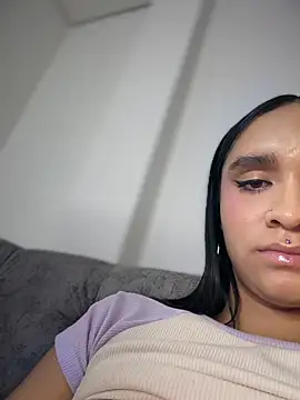 Онлайн чат XXX Isabella-Teen