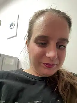 دردشة Chantalee الجنسية المباشرة