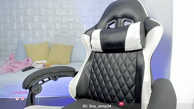 Živý XXX chat anny_rouse24