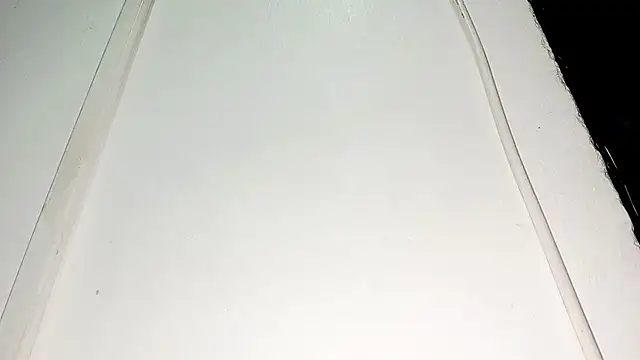 Chat +18 de PetiteIvoryQueen19 ao vivo