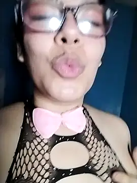 Chat +18 de shio_26 ao vivo