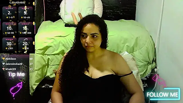 XXX chat uživo modela _naughty_milf