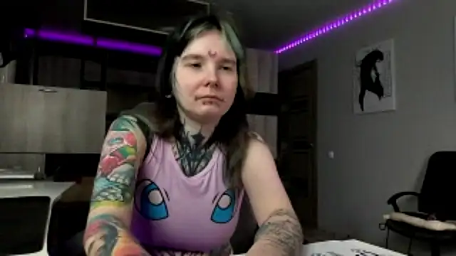 Онлайн чат XXX HighelikeGirl