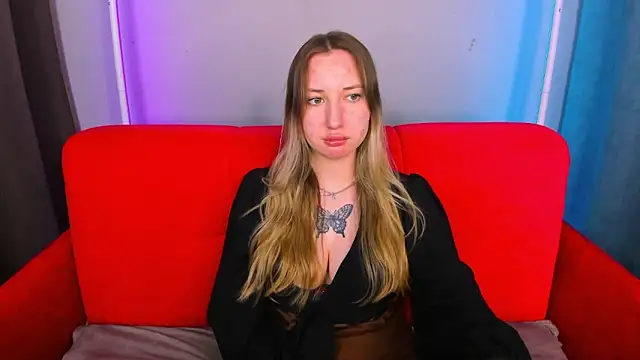 Chatroom XXX en direct de JollyBlondy