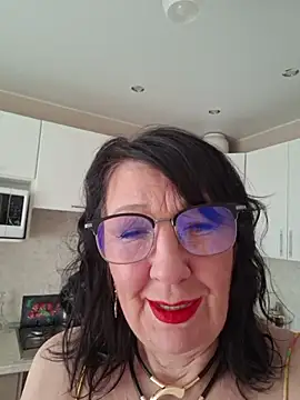 دردشة LaliaMia الجنسية المباشرة